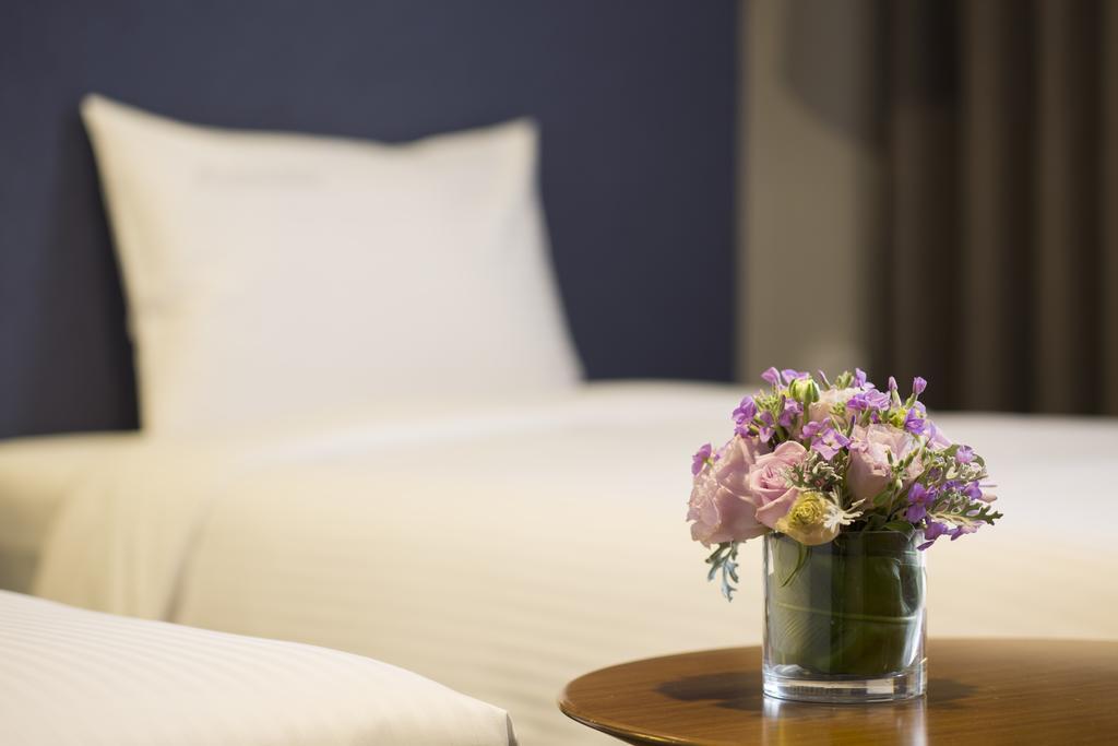 Cinema House Hotel In Busan Bagian luar foto