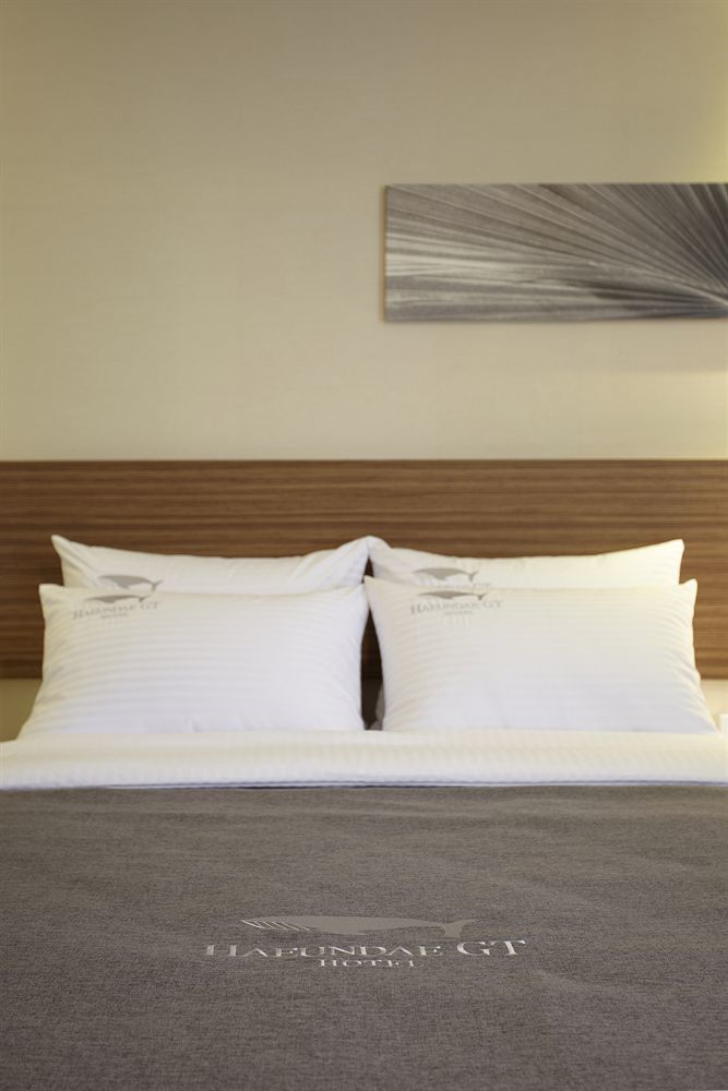 Cinema House Hotel In Busan Bagian luar foto