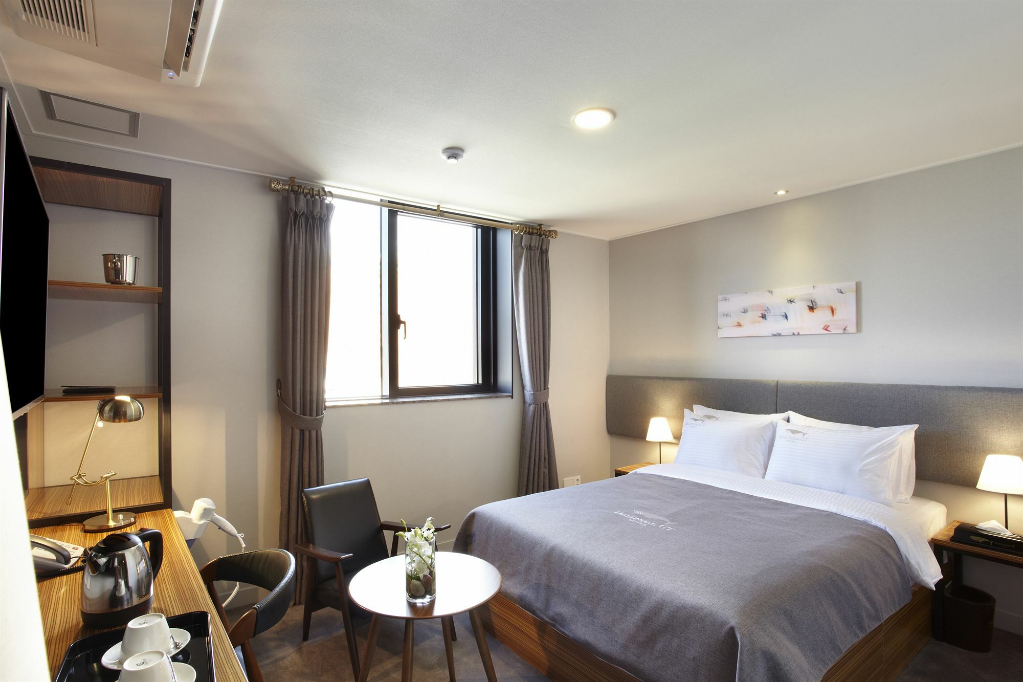 Cinema House Hotel In Busan Bagian luar foto