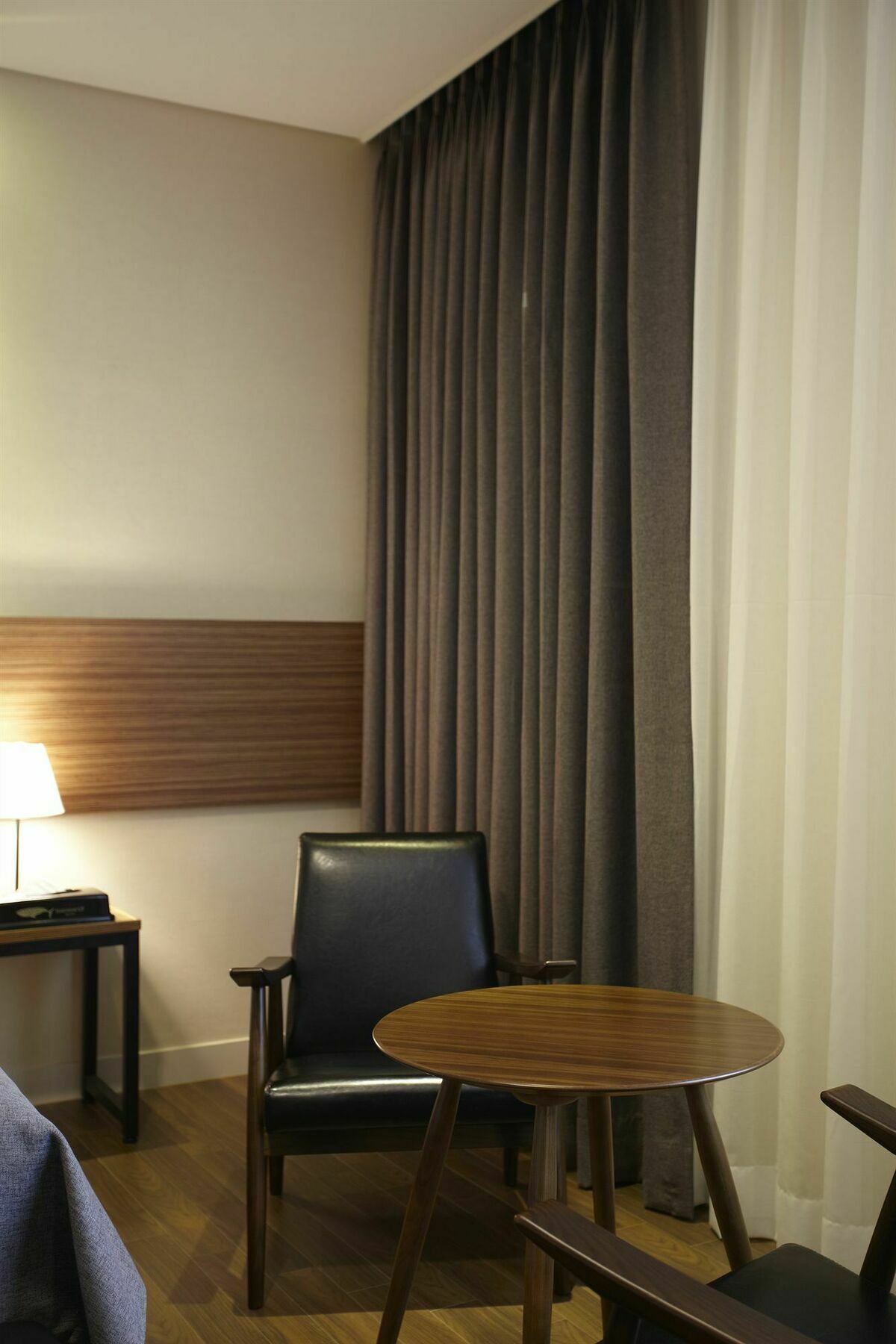 Cinema House Hotel In Busan Bagian luar foto